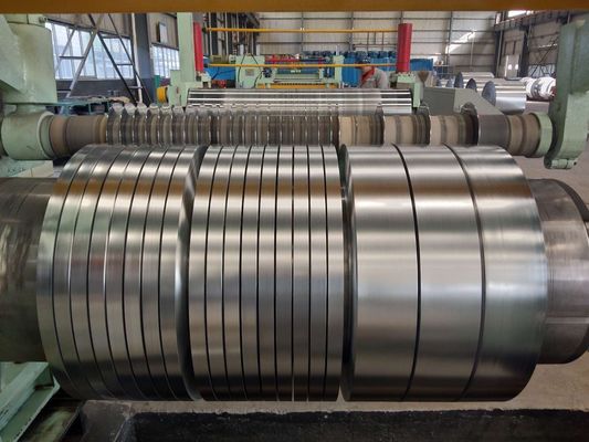 Gegalvaniseerde Z180 Nulspangel GI-strips voor het snijden van stalen spoelen, gescheiden verpakking