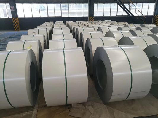 z100 RAL9010 Geverfde stalen banden die worden gebruikt voor garagedeuren, rolluiken, deuren en gootjes