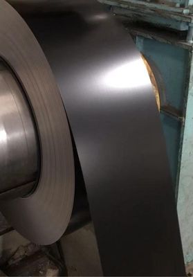 RAL9005 Zwarte aluminiumgaten 3003H26 Aluminium spoelen gespleten spoelen PVDF voorgeverfde aluminium spoel RAL1014