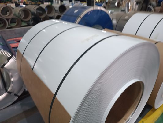 26 28 Gauge 0,43*914mm Gi Voorgeverfd gegalvaniseerd galvalum spoelplaat Dx51d Dx52D Dx53D Zink bedekt 25 micron μm verf