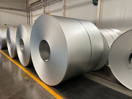 AZM120 ASTM A792M S350GD 55% Aluzinc staal AFP Galvalume staal 0,48*1219 GL dakpanelen Steen beklede tegels villa dak