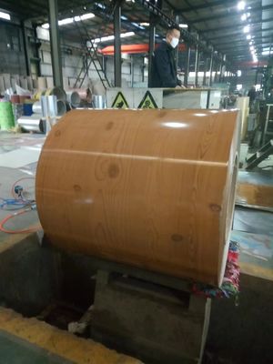 26 Ga 0,55 mm HDP Houtkorrel 30-jarige garantie Z180 gegalvaniseerd PPGI staal spoel Printech kleur coated spoel ASTM A755 A653M